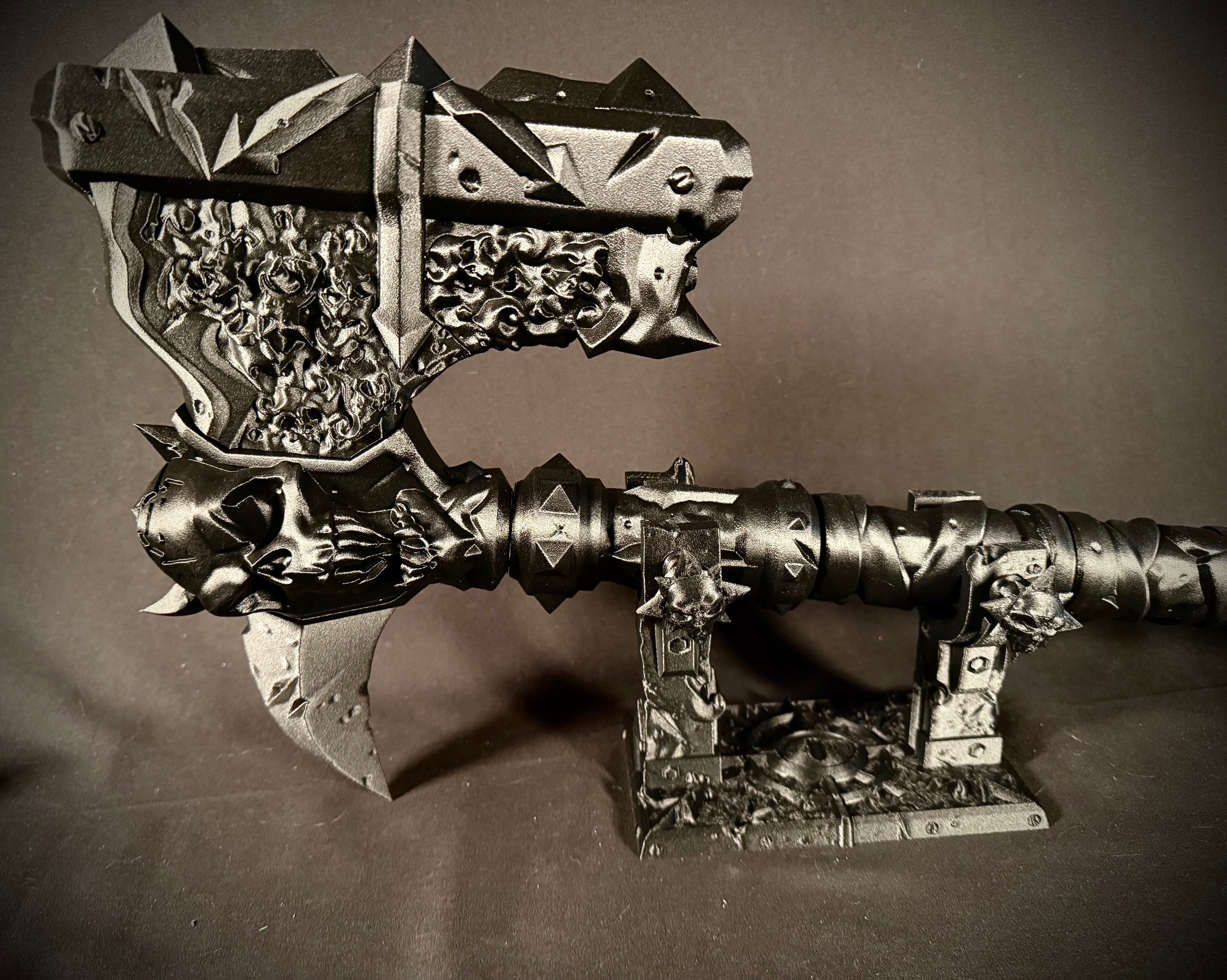 Whispers of Distortion - Relic Hammer